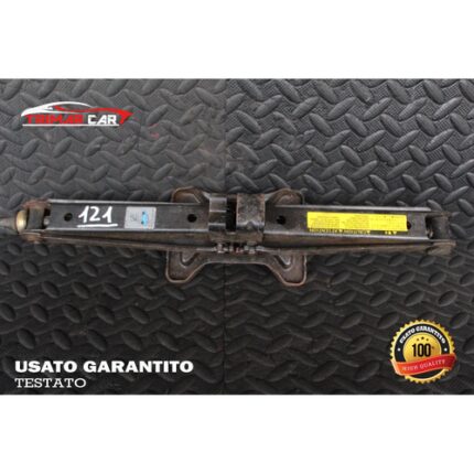 09111-0W110 CRIC SOLLEVATORE IDRAULICO TOYOTA RAV4 3 III (A3)(05-13) 2.2 D-CAT 4